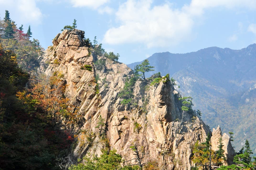 Was man im Nationalpark Seoraksan unternehmen und sehen kann